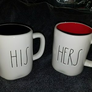 MUGS